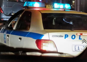 Shqiptari i dehur tenton të vrasë me armë kunatin, arrestohet brenda kishës
