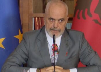 Kaosi në Kuvend, Rama: S’kemi ndonjë mekanizëm për të penguar njerëzit që të mos dalin nga mendtë
