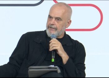 Rama u përgjigjet studentëve të Mjekësisë: Populli shqiptar s’do paguajë taksa për sistemin shëndetësor gjerman