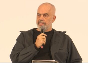 LIVE/ Rama: Kaosi që shkakton opozita lidhet me drejtësinë, hyjnë nga penxheret sepse i shtyn diçka e fortë…!