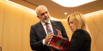 Meloni jep detaje nga marrëveshja, Italia do të përdorë Shëngjinin dhe Gjadrin, ja refugjatët që do vijnë