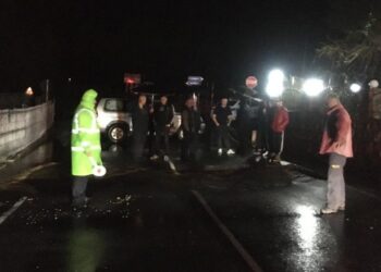 Dëmtohet segmenti që lidh Klosin me Rrugën e Arbrit, policia: Lëvizjet drejt Tiranës nga aksi i vjetër Klos-Burrel-Ulëz