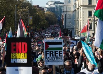 Mbi 1.5 mln protestues në rrugët e Londrës në mbështetje të Palestinës