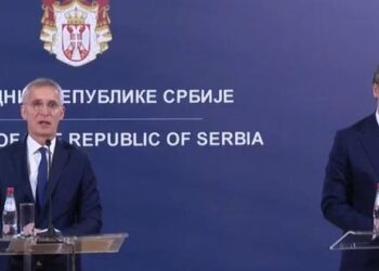 “S’pranojmë urdhra të tilla”/ Vuçiç kundër shefit të NATO-s në Beograd: Është puna jonë se ku do ta vendosim ushtrinë
