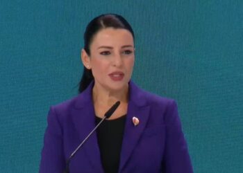“Vizioni 20-30 u kthye në udhërrëfyes”, Balluku në Kongres: Paketa bazë e zhvillimit, infrastruktura dhe energjia