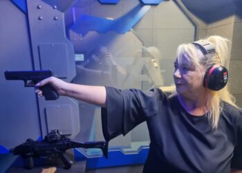 Berisha drejt arrestit/ Adriana Kalaja në ekstazë: Doktor, e mposhte “Merimangën e Zezë” Yuri Kim