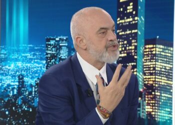 “Duan të vrasin lepurin dhe zgjojnë një lukuni luanësh”, Rama: Opozita ka agjendë destruktive