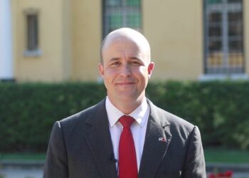 “Krenarë që mbështesim SPAK”- Diplomati amerikan: Sanksionet ‘non grata’ për të korruptuarit do të vazhdojnë