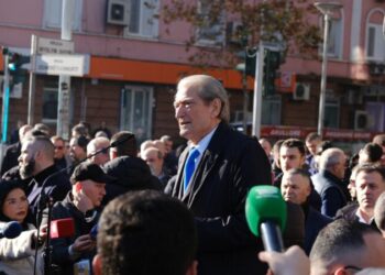 Berisha iu qahet militantëve: Po më kyçin pa asnjë provë në shtëpi!