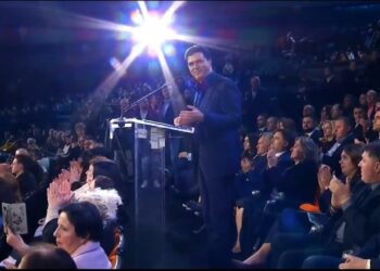 “Askush s’është mbi ligjin”/ Basha: PD mbështet hetimet e SPAK ndaj krimit e pushtetarëve të korruptuar!