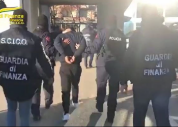 SPAK zbardh akuzat për 3 “bosët” shqiptarë që drejtonin grupin e drogës në Itali