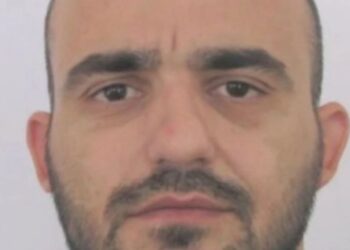 Emri/ U prangos i armatosur në mes të Athinës, si tentoi 37-vjeçari shqiptar t’i shmangej patrullës së policisë