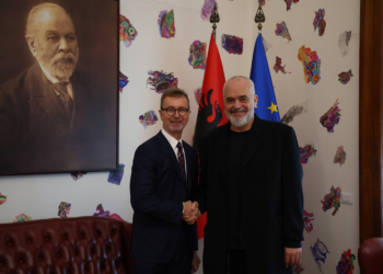 Ambasadori i ri i BE takon Ramën: Integrimi rugëtim sfidues, por premtues