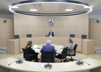 Lista/ KQZ gjobit 103 parti politike dhe disa kandidatë në zgjedhjet e pjesëshme të 6 marsit