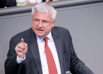 “Të dalin rezultatet e hetimeve për sulmin në Banjskë”, deputeti gjerman: T’i hiqen masat ndëshkuese Kosovës