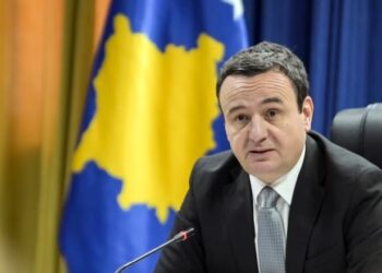 Kurti i përgjigjet Lajçak për deklaratat për Asociaconin: Meqë është çështje e brendshme e Kosovës, e hartoj me ministrat e mi!