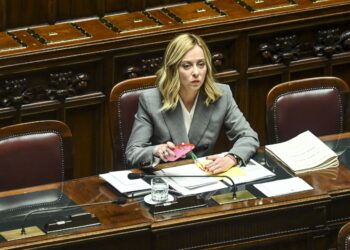 “Keqardhje që sulmet ndaj Ramës erdhën nga Italia”, Meloni mbron paktin për emigrantët në parlament
