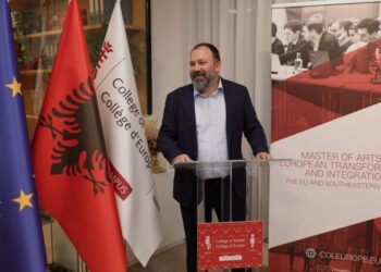 Ministri Mazniku me Federica Mogherini në zyrat e Kolegjit Europian të Tiranës: Kapitull i ri…!