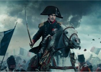 Krahas fitimeve të mëdha, kritikat në Paris vijojnë për “Napoleonin”: Ky film është si t’u pështysh francezëve në fytyrë