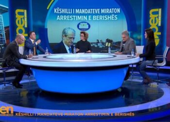 Debati/ “Shërbëtore e regjimit”, gazetarja shpërthen ndaj Nokës: Kam më shumë fakte se çdo njeri! Nëse e kthejmë personale…!