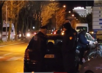 Emri/ Plagosen me thikë dy të miturit në Shkodër, 14-vjeçari i qëllon pas një sherri! Policia i vihet në ndjekje
