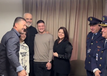 Rama: Rritje të konsiderueshme pagash për policinë në 2024. Kredi të garantuara nga qeveria për shtëpitë e familjeve të reja