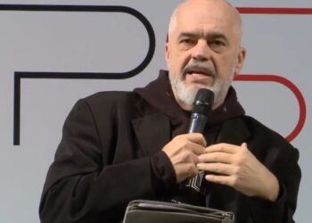Shkodër/ Rama: Beneti s’e ka marrë akoma teserën e PS dhe s’ka për ta marrë po s’ja dha Elisa me zor