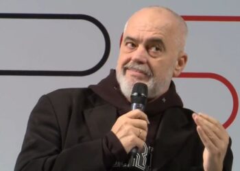 Kaosi në Kuvend, Rama: Veprime të tilla i bëjnë njerëzit që kanë probleme me drejtësinë. Porosia ime për Becin…!