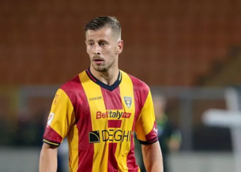 VIDEO/ Ramadani gol nga 35 metra në Serie A, i jep fitoren 2-1 Leçes kundër Frosinones