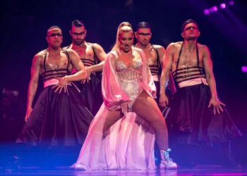 Përfaqësoi Shqipërinë në Eurovision, Ronela Hajati: Më lanë në mes të rrugës, 4 netë i pagova nga xhepi