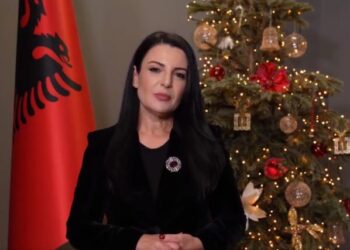 VIDEO / Balluku: Gëzuar 2024 nga kantieret që gëlojnë kudo nëpër Shqipëri
