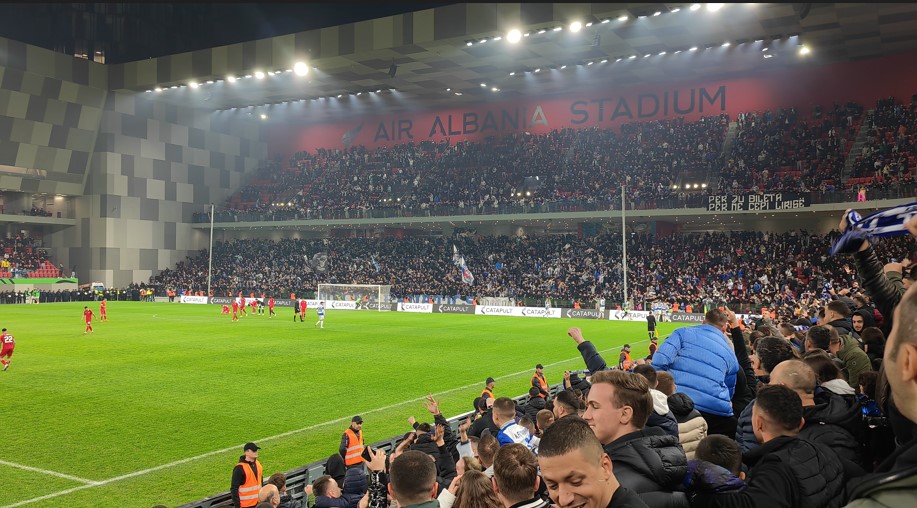 Nga një gol në secilën pjesë, mbyllet me rezultatin 1-1 Tirana-Partizani