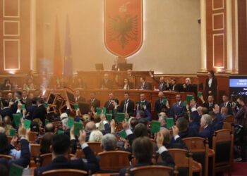 Kuvendi nuk humbet kohë, i dërgon SPAK-ut autorizimin për arrestimin e Berishës