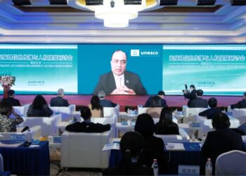 “Përhapja e informacioneve të aksesueshëm dhe mbrojtja e të drejtave të njeriut” – me rëndësi për të ndërtuar platforma shkëmbimi e bashkëpunimi ndërkombëtar