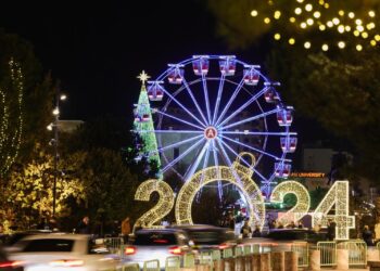 VIDEOLAJM/ Tirana në Dhjetorin magjik të festave
