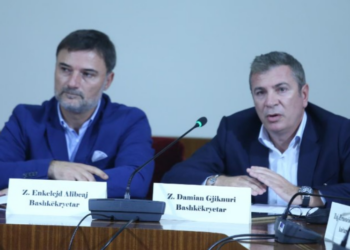 Alibeaj depoziton në Kuvend projektligjin për ndryshimin e Kodit Zgjedhor: Ja propozimet e opozitës