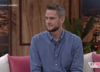 Një amerikan që jeton në Pogradec, James Leithart tregon momentin kur ra në “dashuri” me Shqipërinë
