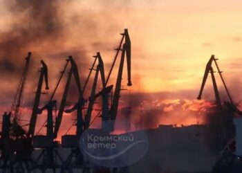 Ukraina: Shkatërruan një anije ruse në Krime. Po humbasin dalëngadalë flotën dhe ndikimin në Detin e Zi