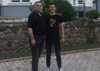 ‘Ma këpute shpirtin’! Aksidenti tragjik në Kosovë, babai i njërit prej viktimave prek me fjalët për të birin