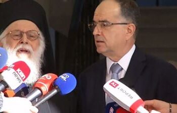 Begaj uron Krishtlindjet nga katedralja ‘Ngjallja e Krishtit’: Sa më shumë begati për të gjithë shqiptarët