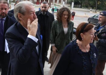 FOTO/ Berishën nuk e ndjekin as në Kuvendin e “Foltores”, për protesta s’bëhet fjalë: Audienca, në minimumin historik