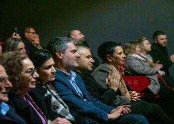 Vlora nderon artistët/ Dredha :Ta promovojmë këtë art që është bërë me një sforco të jashtëzakonshme por ka lënë gjurmë të thella