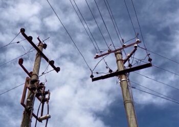 OSHEE njofton ndërprerje energjie në disa zona të Tiranës