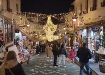 Prenotohen 80% e restoranteve për fundvitin, Sinojmeri: Ka fluks në rritje