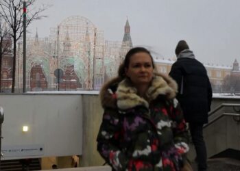 Gratë ruse kërkojnë kthimin e burrave të tyre nga lufta