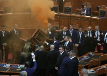 Sot miratimi nen për nen i buxhetit 2024, opozita paralajmëron sërish kaos në Kuvend