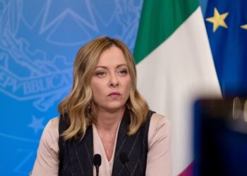 “Në krevat dhe në errësirë”/ Meloni jo në gjendje të mirë shëndetësore, shtyn fjalimin vjetor për në janar. Ja me çfarë është diagnostikuar