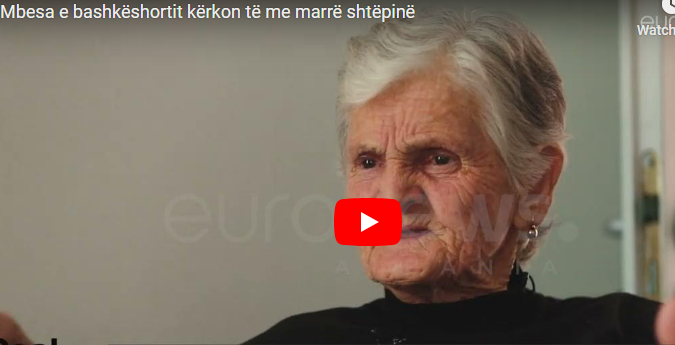 “S’kam me kë të bëj gëzuar”/ 82-vjeçarja që jeton e vetme: Mbesa kërkon të më marrë pronën