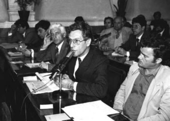 Neritan Ceka kujton çfarë i thoshte Azem Hajdari, Berishës në ’90: Hapi portën e pluralizmit me ide të thjeshta