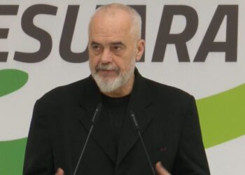 Rama njofton rritjen e pagave për ushtarakët: Do të bëhet në mënyrë të përvitshme, derisa të arrihet mesatarja e NATO-s